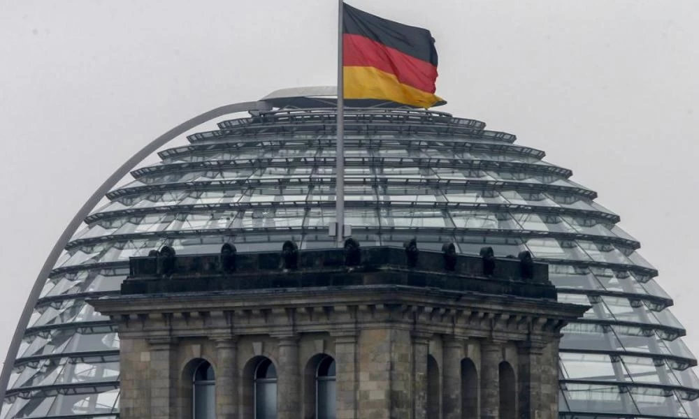 Spiegel: Η Γερμανία απέλασε Ρώσο διπλωμάτη για κατασκοπία στον τομέα της διαστημικής τεχνολογίας